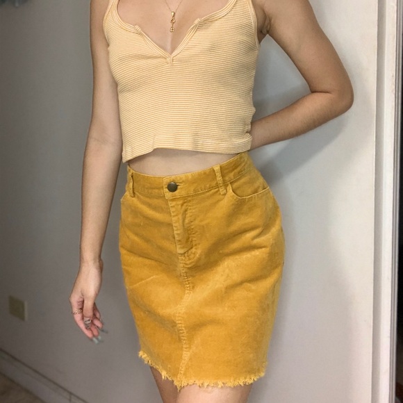 Forever 21 mustard corduroy skirt - Picture 2 of 8
